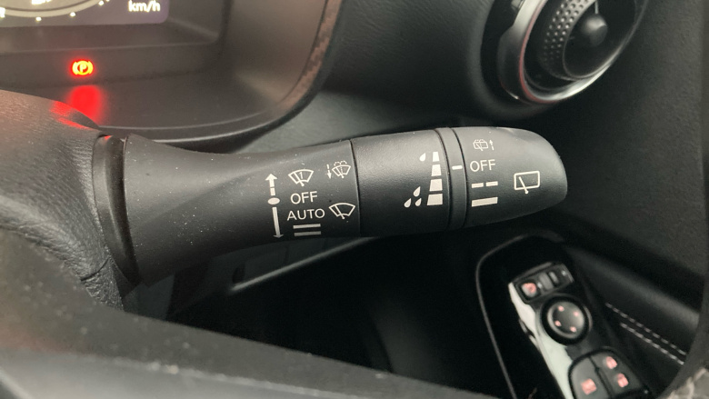 Nissan Juke 1.0 DiG-T Tekna 5dr Petrol Hatchback